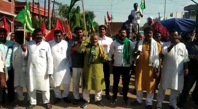 भारत बंद का महागठबंधन ने किया समर्थन, इन शहरों में रोकी गई ट्रेन 3 22Scope News jahanabad 22Scope News