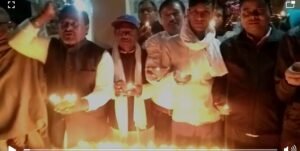 मुख्यमंत्री के रुप में 15 साल पूरा होने पर नीतीश कुमार के गांव कल्याणबिधा में मनाई गई दिवाली