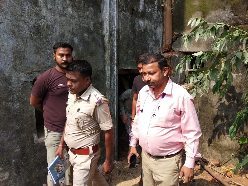 ब्रिटिश काल से रखे गए करोड़ों के जेवरात ले उड़े चोर