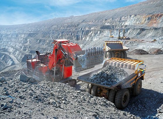 भूमिगत आग और ओपन माइन्स का नजारा देख बोले राज्यपाल पहली बार देखा ओपन माइंस 1 22Scope News Open minnes 22Scope News