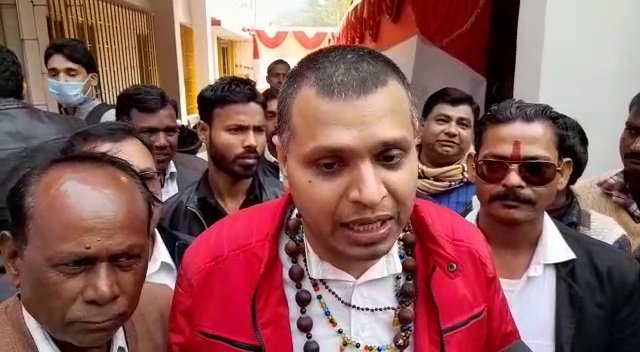मांझी आवास पर आयोजित ब्राह्मण-दलित एकता भोज में ब्राह्मण संगठनों ने धक्के मार बाहर निकालने का लगाया आरोप | 22Scope News manjhi 4 22Scope News