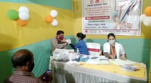 कोरोना वैक्सीन की बूस्टर डोज शुरू, बिहार-झारखंड के कई जिलों में लोगों को लगे टीके | 22Scope News gaya 1 22Scope News