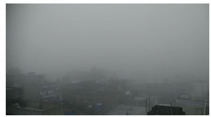 मौसम का बदला मिजाज, कोहरे से ढकी राजधानी