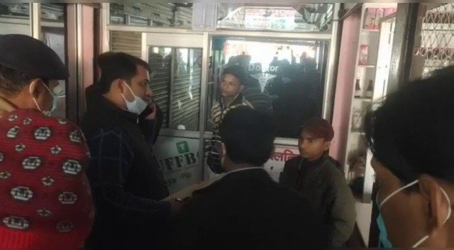 फर्जी तरीके से चल रहे निजी अस्पताल को अधिकारियों ने किया सील, संचालक फरार | 22Scope News sanjivni1 22Scope News