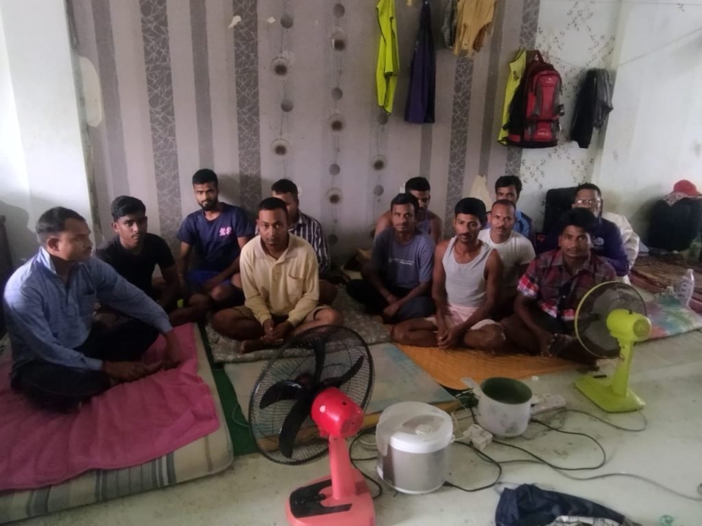 Laborers Trapped1 22Scope News