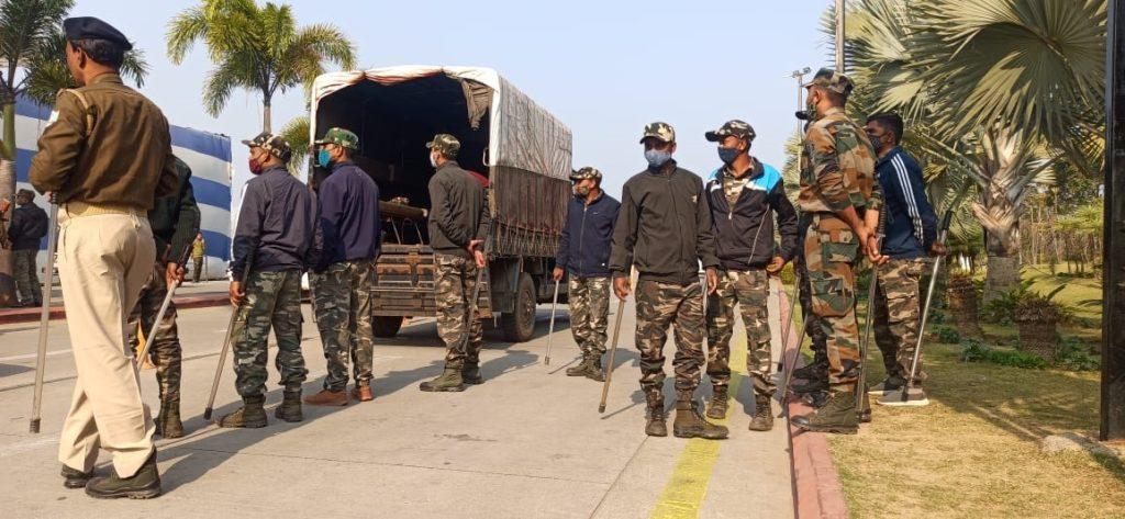 बीजेपी नेता कपिल मिश्रा को पुलिस ने रांची एयरपोर्ट पर रोका, जानिए क्या है मामला