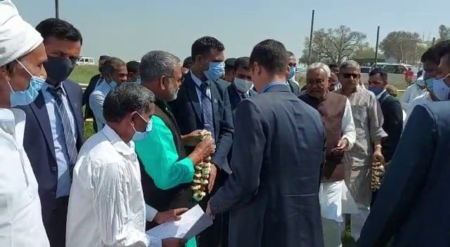 मोकामा : सीएम नीतीश को जदयू कार्यकर्ताओं ने सुनाया दुखड़ा