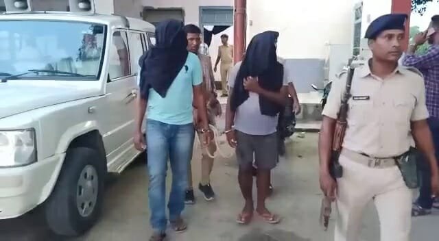 Sahibganj: नेशनल संथाल लिबरेशन आर्मी के सरगना गिरफ्तार, भारी मात्रा में हथियार बरामद | 22Scope News National Santhal Liberation Army12 22Scope News