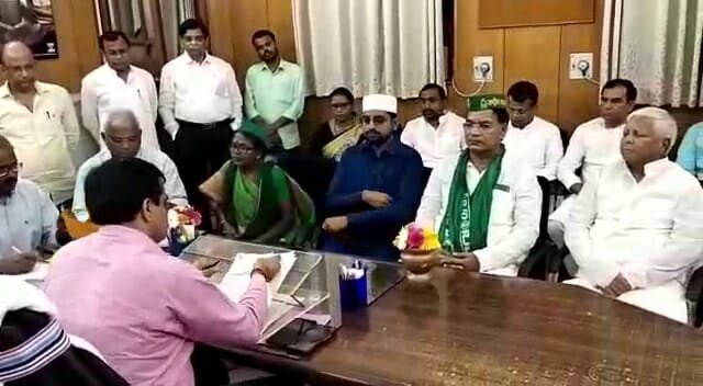 आरजेडी के तीनों एमएलसी उम्मीदवारों ने किया नामांकन, यहां फंस सकती है तीसरे उम्मीदवार की पेंच