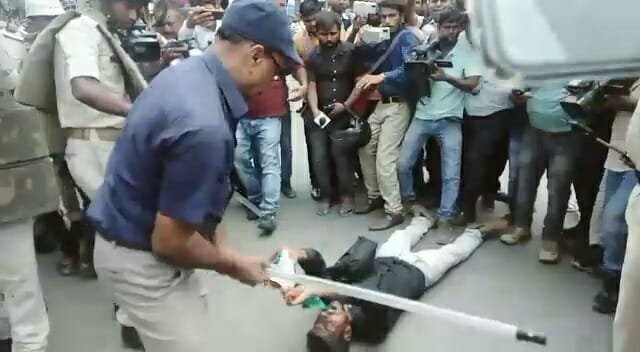 Patna: CTET-BTET पास अभ्यर्थियों ने किया हंगामा, पुलिस ने लाठीचार्ज और वॉटर कैनन का किया प्रयोग | 22Scope News ctet1 22Scope News