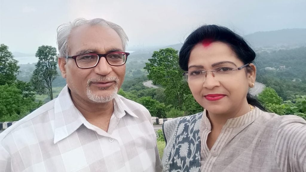 64 वर्ष की उम्र में प्यार में क्लीन बोल्ड हुए जज साहब, भाजपा नेत्री की मांग में भरा सिन्दुर | 22Scope News Godda Judge Marriage 22Scope News