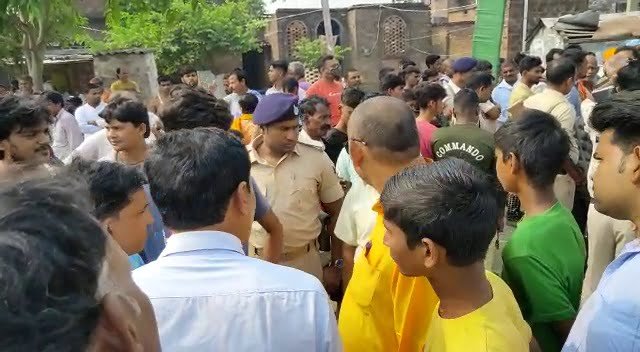 सीवान: अनियंत्रित ट्रक ने 5 लोगों को रौंदा 4 22Scope News accident12 22Scope News