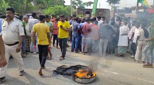 सीवान: अनियंत्रित ट्रक ने 5 लोगों को रौंदा 3 22Scope News accident123 22Scope News