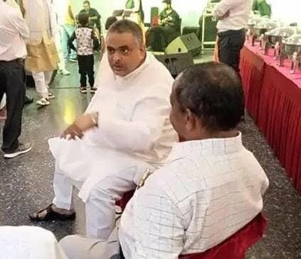 बिल्डर गब्बू सिंह के कई ठिकानों पर आयकर का छापा बिल्डर गब्बू सिंह के कई ठिकानों पर आयकर का छापा
