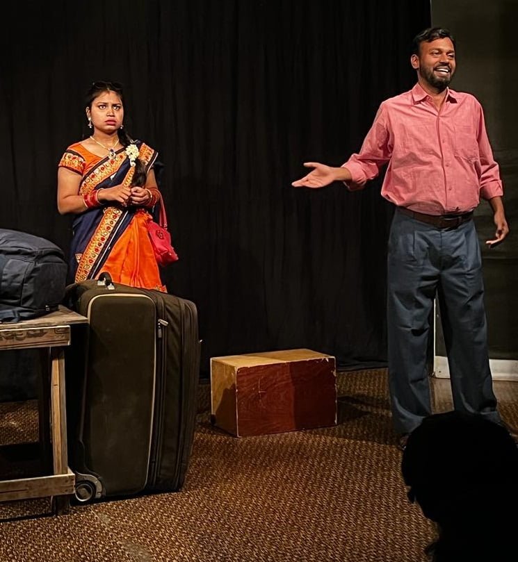 अशोक पागल के तीन हास्य नाटकों का हुआ मंचन, हंस-हंसकर लोटपोट हुए दर्शक अशोक पागल के तीन हास्य नाटकों का हुआ मंचन, हंस-हंसकर लोटपोट हुए दर्शक