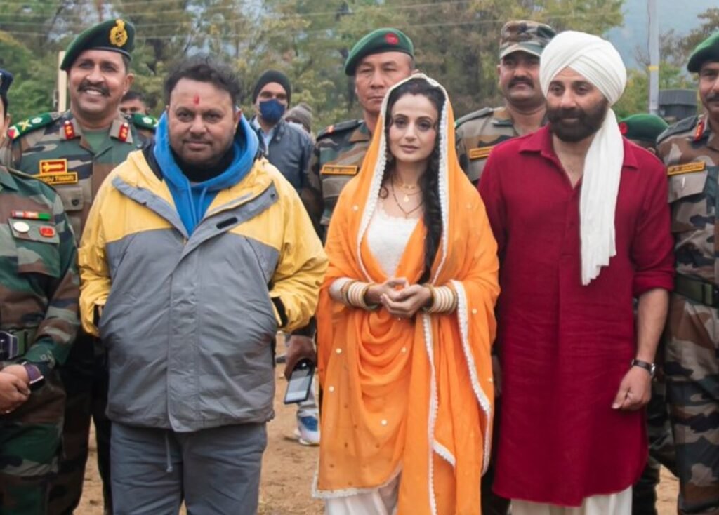 जानिए कब रिलीज होगी फिल्म गदर 2, उत्कर्ष ने सनी देओल को लेकर कही बड़ी बात जानिए कब रिलीज होगी फिल्म गदर 2, उत्कर्ष ने सनी देओल को लेकर कही बड़ी बात