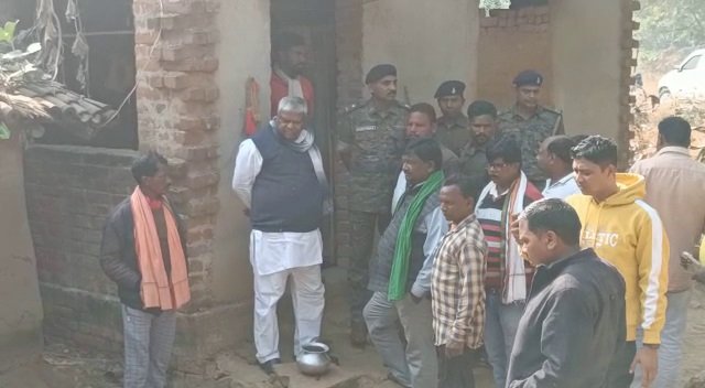 धनबाद: पति-पत्नी की बेरहमी से हत्या, हिरासत में तीन लोग 2 22Scope News murder1 1 22Scope News