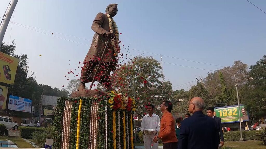 राज्यपाल रमेश बैस और सीएम हेमंत ने राजेंद्र प्रसाद एवं अल्बर्ट एक्का को दी श्रद्धांजलि 2 22Scope News rajendra1 22Scope News