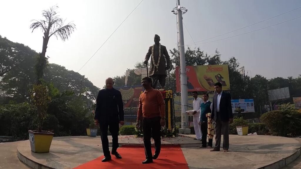 राज्यपाल रमेश बैस और सीएम हेमंत ने राजेंद्र प्रसाद एवं अल्बर्ट एक्का को दी श्रद्धांजलि 3 22Scope News rajendra12 22Scope News
