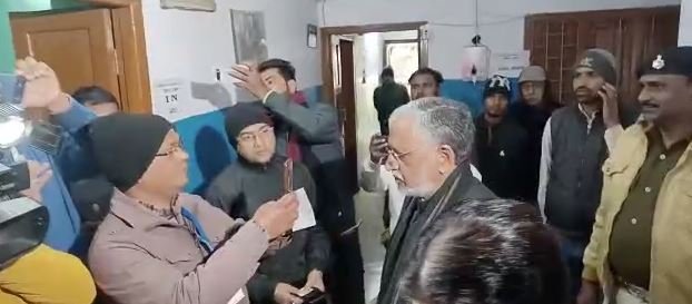 नगर निकाय चुनाव में राज्यपाल समेत माननीयों ने डाले वोट | 22Scope News sushil modi 4 22Scope News