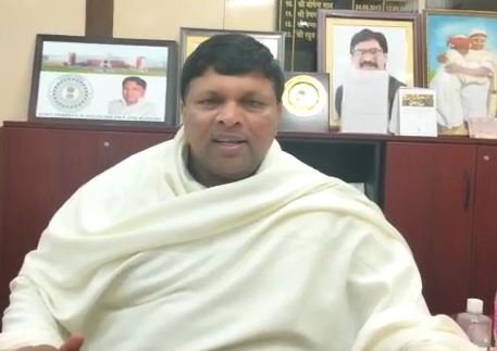 सूखा की स्थिति का जायजा लेने पहुंची 10 सदस्यीय केंद्रीय टीम सूखा की स्थिति का जायजा लेने पहुंची 10 सदस्यीय केंद्रीय टीम
