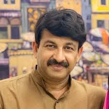 जन्मदिन पर आम्रपाली को दर्शकों और दोस्तों ने दिया प्यार 3 22Scope News manoj tiwary 22Scope News