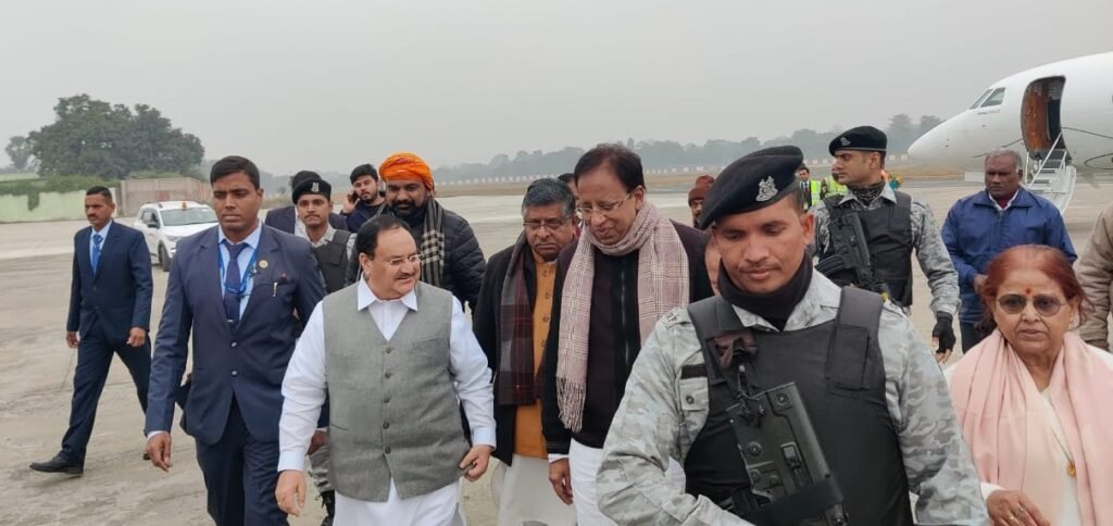 पारू में कार्यकर्ता को संबोधित करेंगे नड्डा, पटना एयरपोर्ट पर बीजेपी नेताओं ने किया स्वागत पारू में कार्यकर्ता को संबोधित करेंगे नड्डा, पटना एयरपोर्ट पर बीजेपी नेताओं ने किया स्वागत