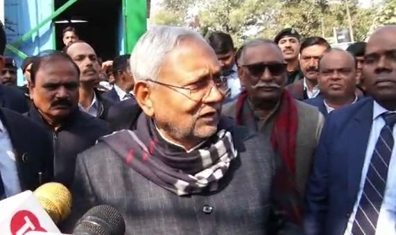 शिक्षा मंत्री के विवादित बयान पर क्या बोले नीतीश! शिक्षा मंत्री के विवादित बयान पर क्या बोले नीतीश!