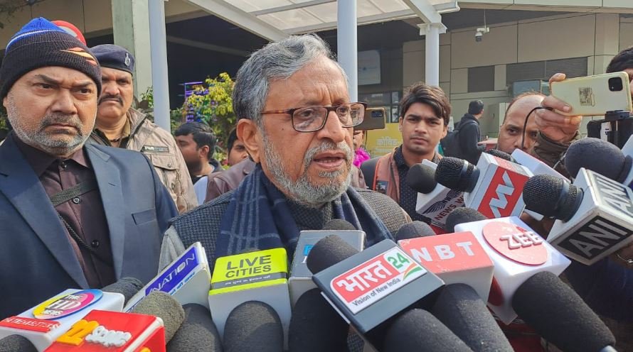 बक्सर के किसान आंदोलन के साथ है बीजेपीः सुशील मोदी बक्सर के किसान आंदोलन के साथ है बीजेपीः सुशील मोदी