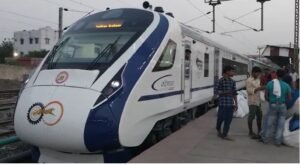 पटना पहुंची वंदे भारत एक्स्प्रेस | 22Scope News पटना पहुंची वंदे भारत एक्स्प्रेस
