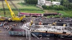 तोड़फोड़ और 'इलेक्ट्रॉनिक इंटरलॉकिंग सिस्टम' में छेड़छाड़ की आशंका 