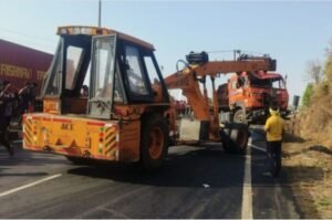 Road Accident : चुट्टुपालु घाटी में सड़क हादसा, 4 लोग गंभीर रूप से घायल