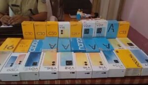 मोबाइल चोर गिरोह का हुआ पर्दाफाश, 48 मोबाइल जब्त | 22Scope News मोबाईल जब्त 22Scope News