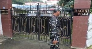 रामेश्वर उरांव के बरियातू स्थित निजी आवास पर ईडी की रेड! 2 22Scope News रामेश्वर उरांव के बरियातू स्थित निजी आवास पर ईडी की रेड