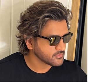 MS Dhoni अपने New Look के साथ साउथ के एक्टर रामचरण से मिलने पहुंचे, फिल्म या फिर एड में आ सकते हैं धोनी नजर 2 22Scope News MS Dhoni अपने New Look के साथ साउथ के एक्टर रामचरण से मिलने पहुंचे, फिल्म या फिर एड में आ सकते हैं धोनी नजर
