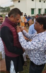 हजारीबाग में लगता है अनोखा बाजार, समाज के लोगों से लिया जाता सहयोग, लागत मूल्य पर फल बेच कर वापस किया जाता है पैसा | 22Scope News हजारीबाग में लगता है अनोखा बाजार, समाज के लोगों से लिया जाता सहयोग, लागत मूल्य पर फल बेच कर वापस किया जाता है पैसा