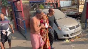बागमरा के काण्ड्रा पंचायत में जमीन विवाद को लेकर दो पक्षो में खूनी संघर्ष, आधा दर्जन लोग घायल | 22Scope News बाघमारा के महुदा थाना अंतर्गत काण्ड्रा पंचायत में जमीन विवाद को लेकर दो पक्षो में जमकर हुई मारपीट।