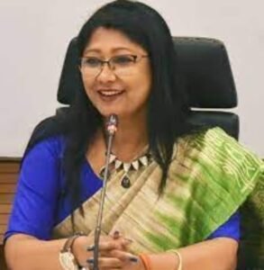 शीतकालीन सत्र और गुमला में पूर्व निर्धारित सरकार आपके द्वार कार्यक्रम में व्यस्तता के कारण सीएम की जगह झामुमो के सांसद विजय हांसदा, महुआ माजी व झामुमो महासचिव सुप्रियो भट्टाचार्य शामिल होंगे।