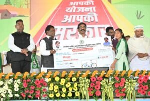सरकार गांव के लोगों को साथ लेकर चल रही है:हेमन्त सोरेन