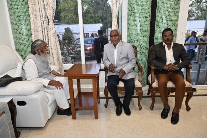 मुख्यमंत्री ने शिबू सोरेन से मुलाकात की