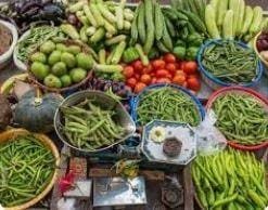 2384 हरी सब्जियों की बढ़ी कीमत ने बिगाड़ा बजट, उपभोक्ता परेशान