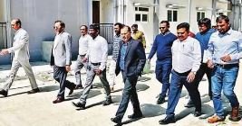 केंद्रीय आवासन एवं शहरी कार्य मंत्रालय के संयुक्त सचिव ने भ्रमण के बाद दिया निर्देश लाइट हाउस में लाभुकों का गृह प्रवेश जल्द करायें
