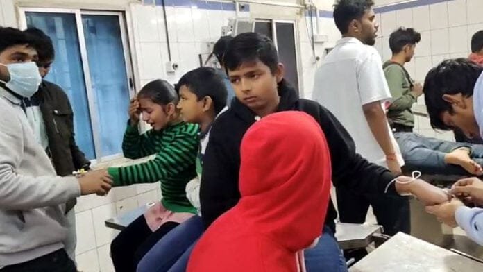 बारात में खाना खाने से आधा दर्जन से अधिक बच्चे बीमार