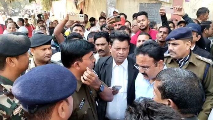 पेश के लिए आए अपराधी ने बुजुर्ग को मारी गोली