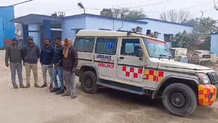 शिक्षक को गोली मारकर हत्या