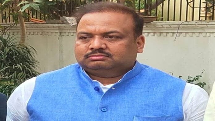 Breaking : राकेश तिवारी बैक फूट पर, नहीं करेंगे नामांकन