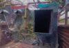ट्रक में बने आधुनिक मशीन के अंदर से भारी मात्रा में निकलने लगा विदेशी शराब