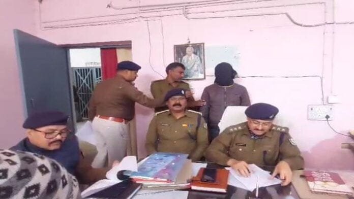 CRPF जवान की हत्या मामले में अंतरजिला प्रेमी गिरफ्तार