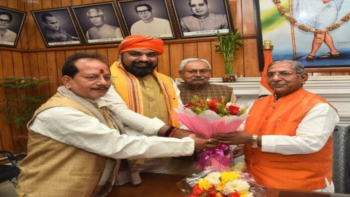स्पीकर बनने पर नंदकिशोर यादव को सीएम और दोनों डिप्टी सीएम ने दी बधाई