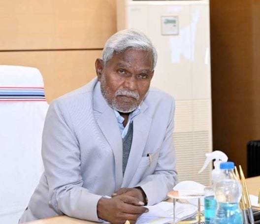 औद्योगिक संस्थानों में 75 प्रतिशत नौकरी स्थानीयों को देनी होगी